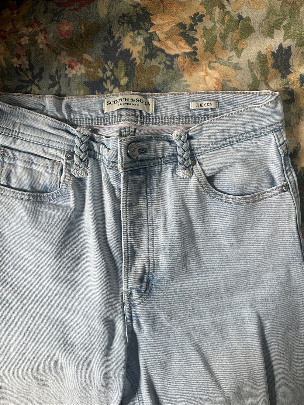 Scotch & Soda Light Blue High-Rise Jeans with Braided Belt Loops